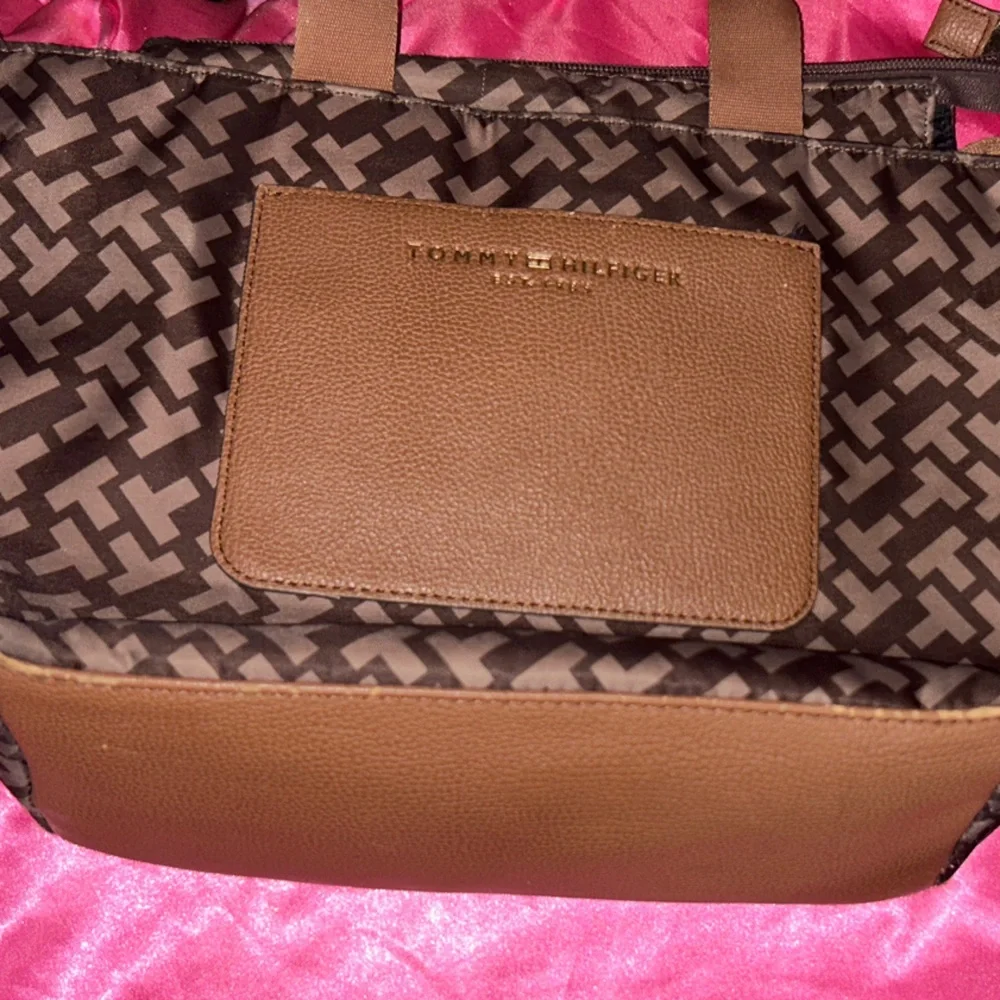 Tommy Hilfiger Black & Brown Signature Pattern Tote